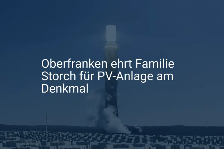 Oberfranken: Ehrung für Familie Storch für PV-Anlage auf Denkmal
